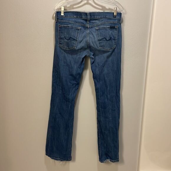 7 For All Mankind woman’s boot cut jeans - Picture 6 of 11